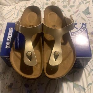 New Birkenstock Gizeh BS Sandal Gold US 9, EU 40